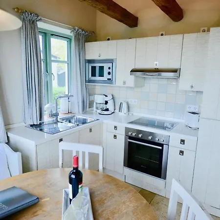 بيت للعطل Ostseeferienmeerblick Backbord2083 *